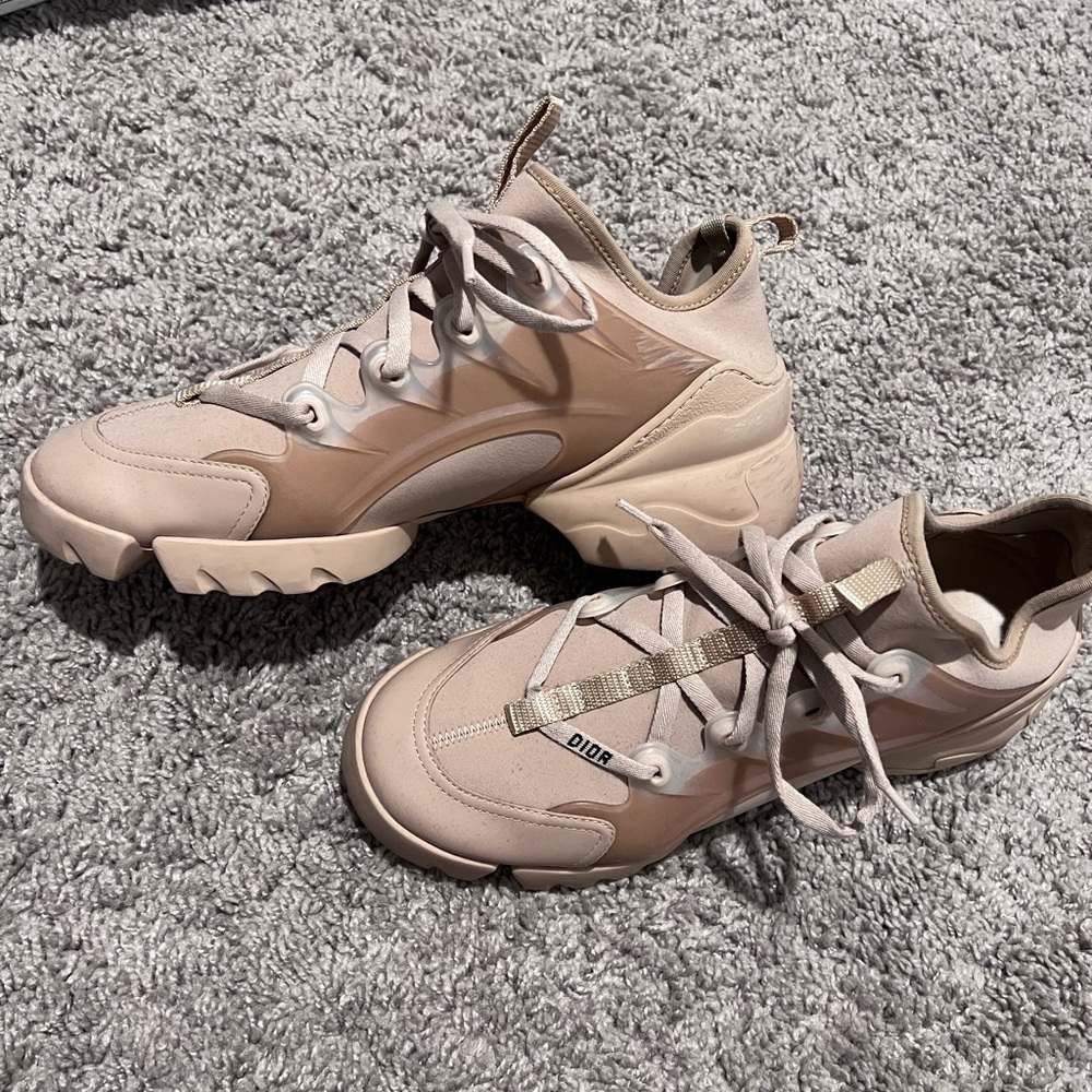 Nude Dior sneakers No Box
